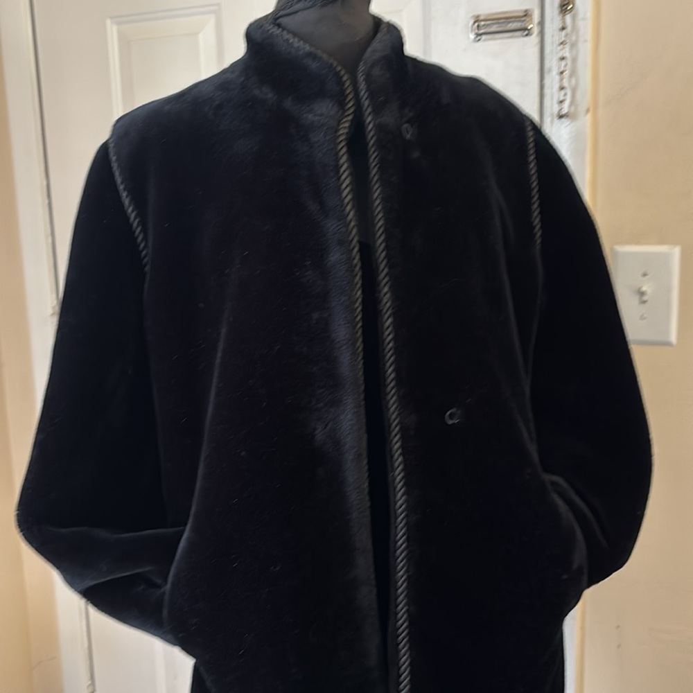 Jacques Saint
Laurent For Genelle Black Demi Buff
Faux Fur Coat Size 8 - Picture 11 of 14